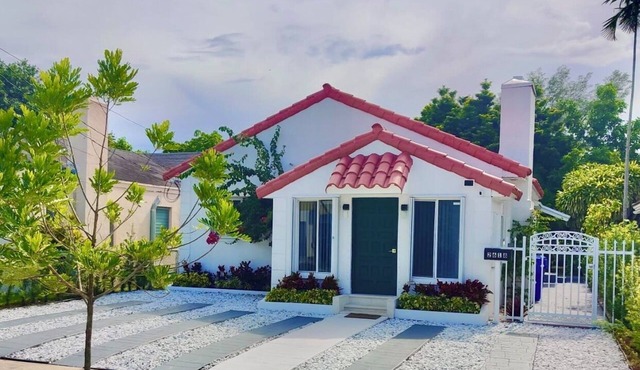 Beautiful Chic Home Near Coconut Grove & Brickell