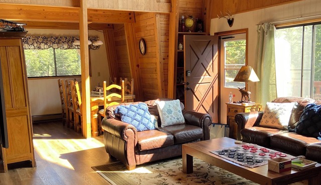 Beautifully designed Cabin in Duck Creek Village