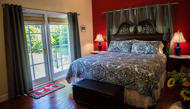 Briar Patch Bed & Breakfast Inn