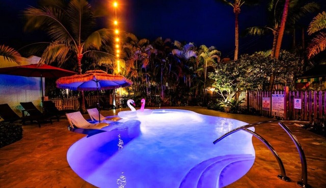 Charleston House | Heated Pool and Screened Porch