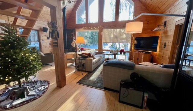 Charming Catskill Chalet near Belleayre