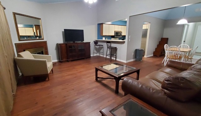 Cheerful 2-Bedroom Townhome with Private Back Yard