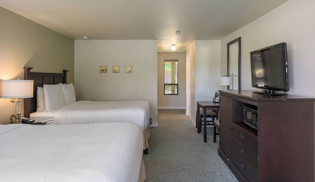 Cozy Harborside Stay | Secluded Orcas Island Getaway- Harborside 2442