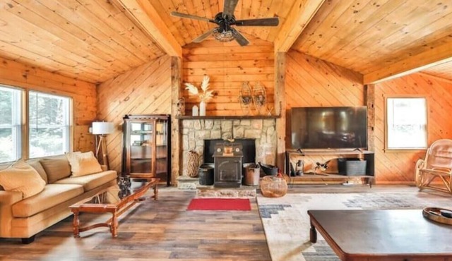 Delightful 3-bedroom chalet with WiFi in Windham