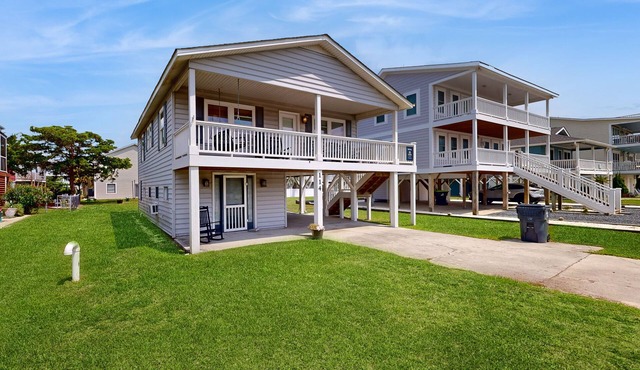 Dog-Friendly House Just Steps From Beach w/Free WiFi, Central AC, W/D, Patio