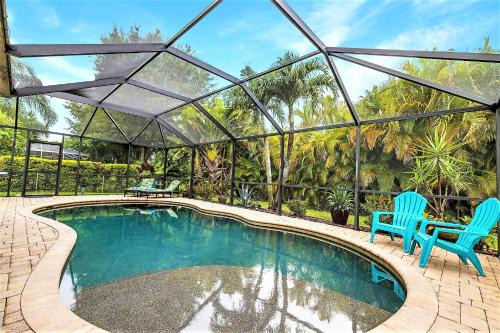 Family friendly 4BR villa with bikes & heated pool! Villa Rita's Dream - SWFL Rentals