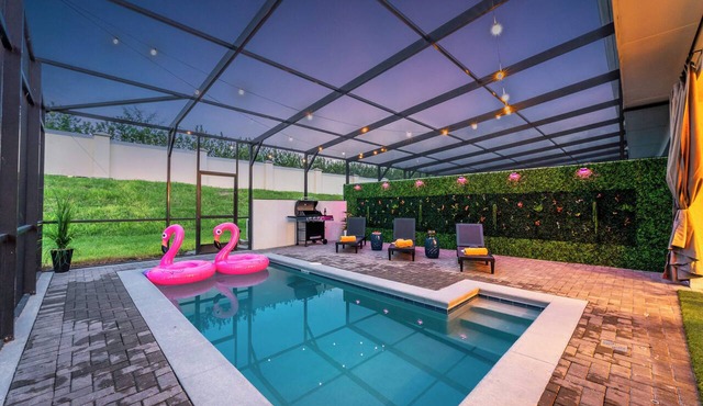 Fully Renovated! 5/4.5, Heated Pool, 9 mi. to Disney, Lazy River and Waterpark!