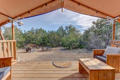 Glamping Retreat on Scenic Winery
