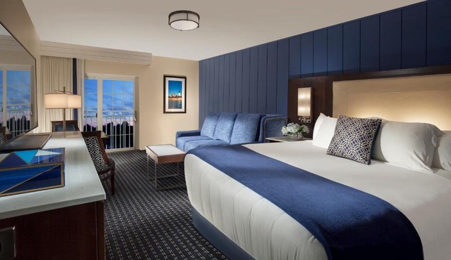 Hyannis Harbor Hotel
