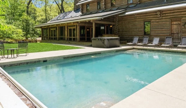 Juniper Presents: Wilder Woods Escape - Pool, Hot Tub, Fire Pit, Pickleball&More