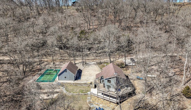 Lakefront Luxury | Private Pickleball Court