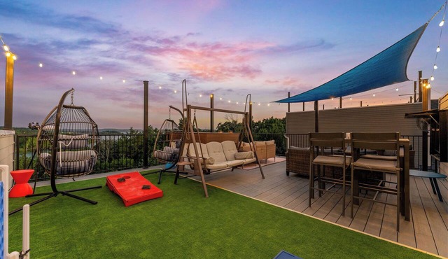 Lakefront Rooftop Hangout Hot Tub Fire Pit Arcades