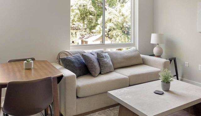 Landing | Incredible Studio in Caraleigh