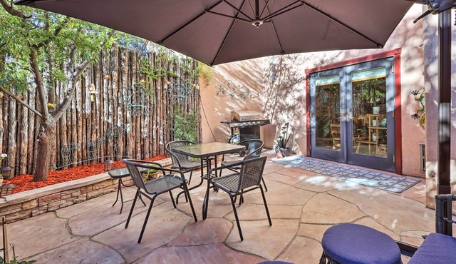 Large Santa Fe Townhouse w/Private Patio!