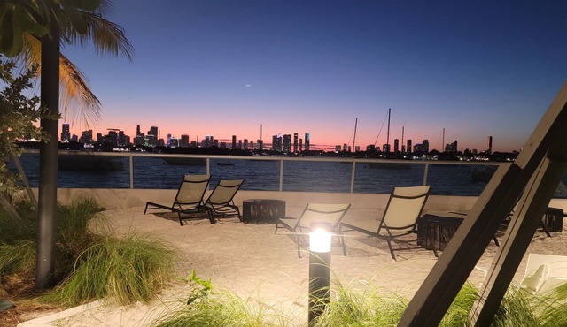 Luxury Resort 1bd Condo in South Beach Miami