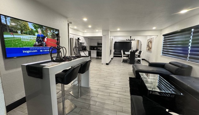 MASSIVE HOME WITH HEATED POOL, NEAR BEACH IN SUNNY SOUTH FLORIDA