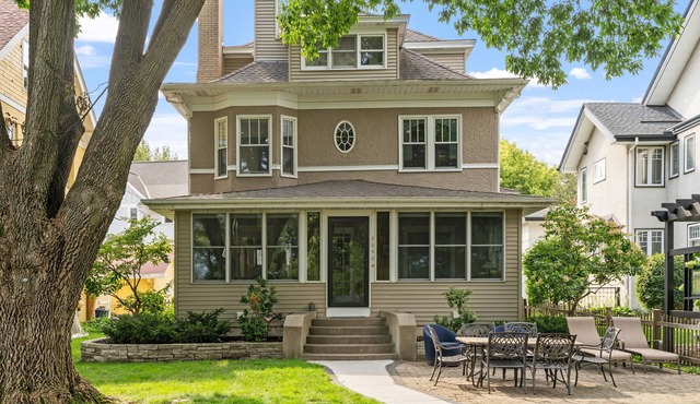 MINNeSTAY* Harriet House