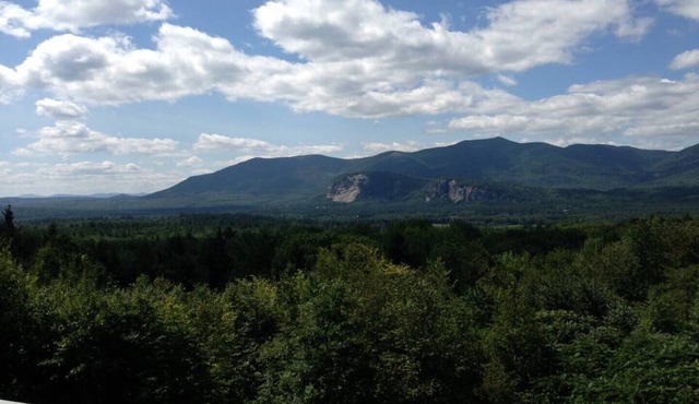 Mountain Condo minutes from North Conway