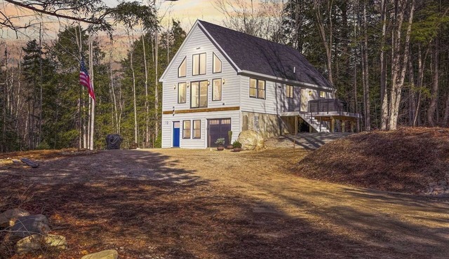 Northview Chalet | Brand New, Hot Tub, Spacious
