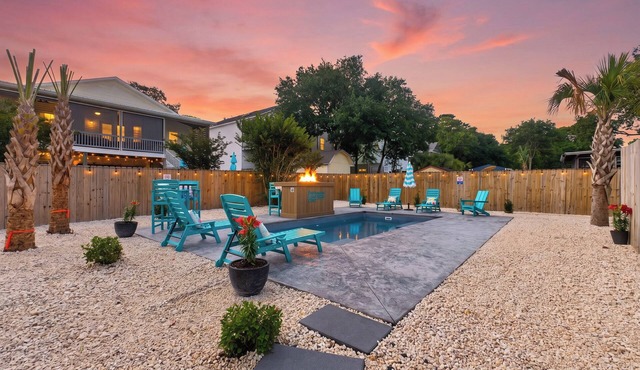 Oak Island Lux Cottage | Fenced Yard & Heated Pool!