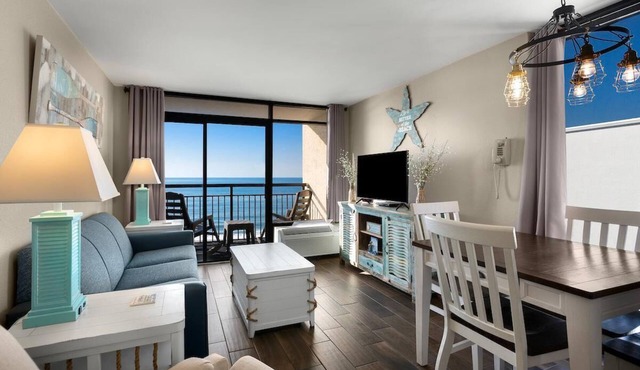 Oceanfront Premier King Suite 7th Flr in Myrtle Beach