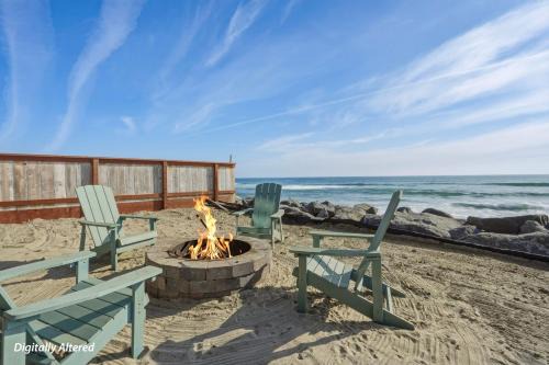 Pacific Edge Retreat, Entire Estate, Ocean Views, Luxury Coastal Escape