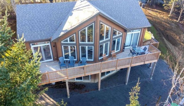Pool Table, Private Beach | Breakfast Included in Labelle