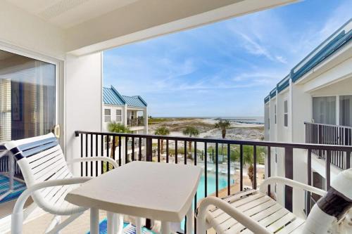 Poolside Villas 306