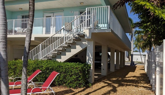 Private 37+ dock, Cabana Club, , late cancellation - discounted April pricing
