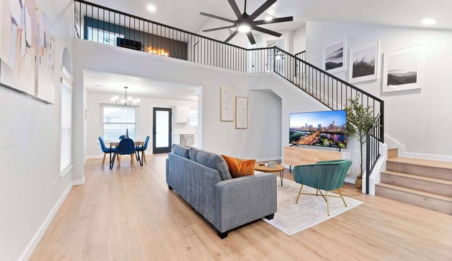 Remote Work Friendly | King Beds | Fast WiFi | 3BR