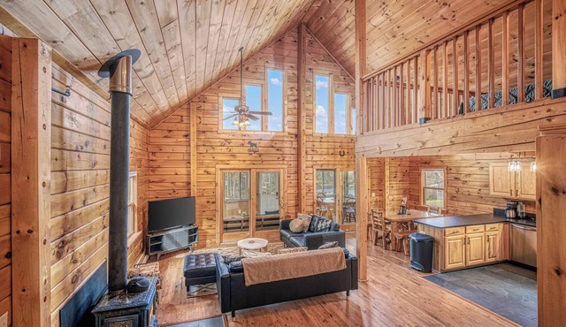 River’s Bend - Riverfront Bretton Woods Cabin