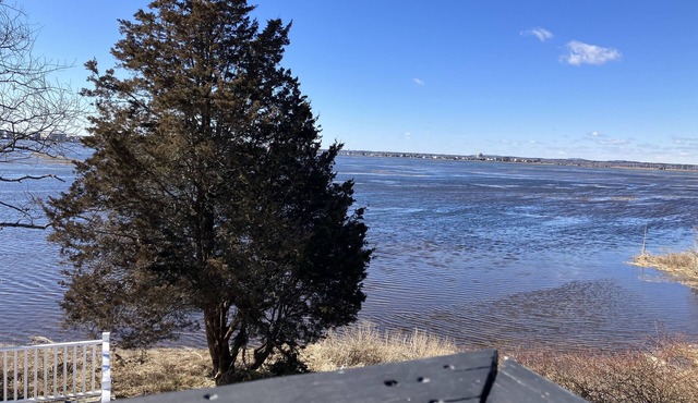 Sleep 20 @ Sunset Marsh - 1/4 Mile to Beach & Seawall!
