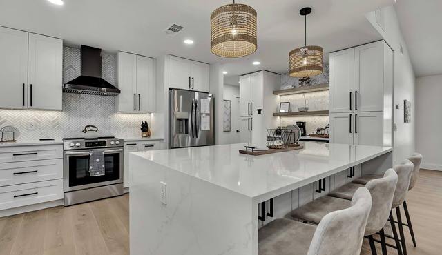Spacious 3-bedroom waterfront home in beautiful Crystal River with fitness room