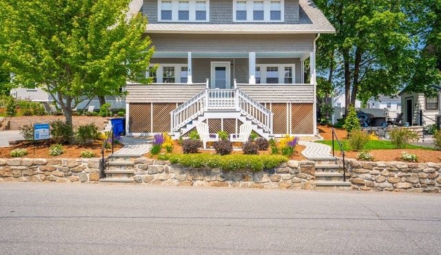 Steps away from Downtown OGT!