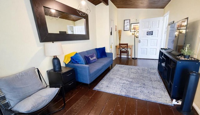 Sunset Haven: Lakeside Charm in Ocean Beach