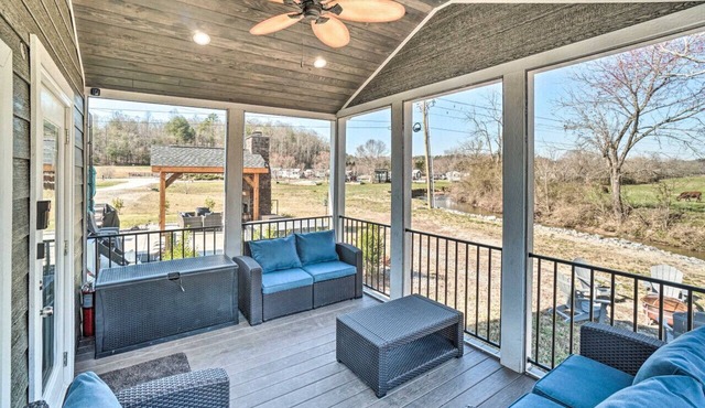 Tiny Retreat Gated Rural Haven