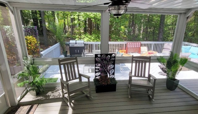 Tranquil Oasis w/Firepit-Ambient-Lights-Stargazing Flexible Lease - Flex Leasing