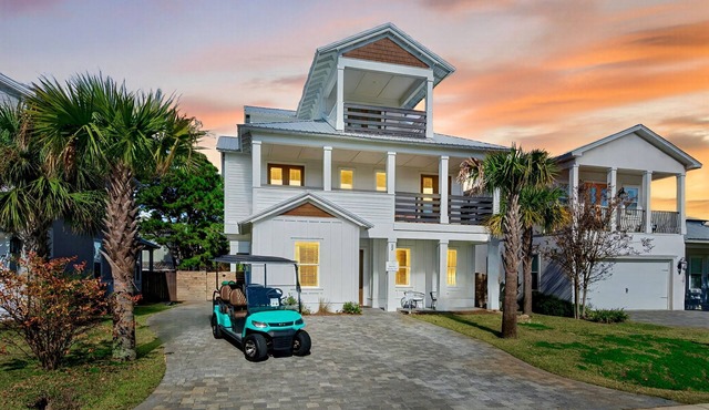 Vibe Out: Private beach steps away, Heated pool, Golfcart, Game room, Bunk rooms