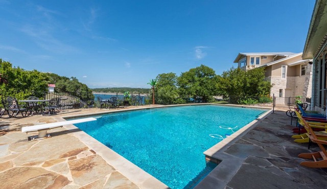 Waterfront Homes on Lake Travis