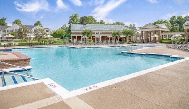 Williamsburg | Family Colonial Stay | Pool + Hot Tub | 2BR Condo