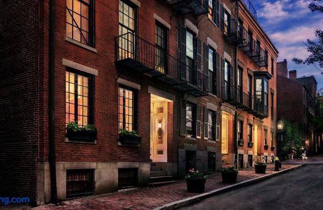Comfy Beacon Hill Studio Great for Work Travel #13