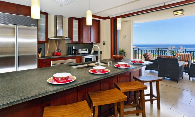 Ko Olina Villa | Beach Villa Penthouse 2 Bed, 2 Bath Oceanview (O-1004)