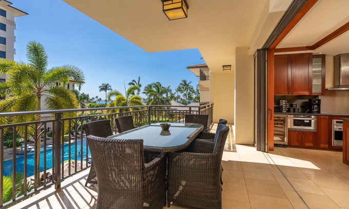 Ko Olina House | Beachfront Condo at Beach Villas at Ko Olina | Hale Hoaloha by AvantStay