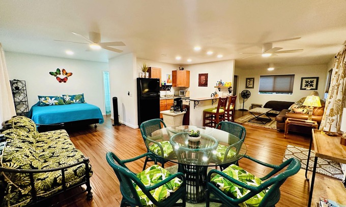 Historic Kailua Village House | Downtown Kailua Kona Inn