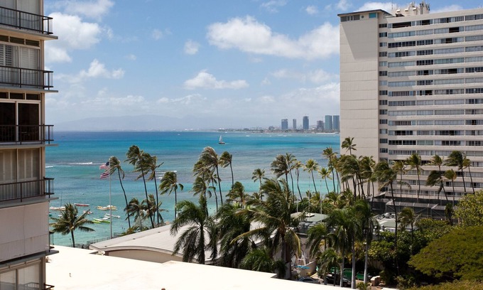 Diamond Head - Kapahulu - St. Louis Condo | Hawaiian Dream - 8th floor Ocean View w/Full Kitchen