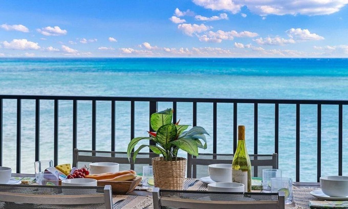 Kahana Condo | HL A204 Remodeled OceanFront 2BD Winter Escape