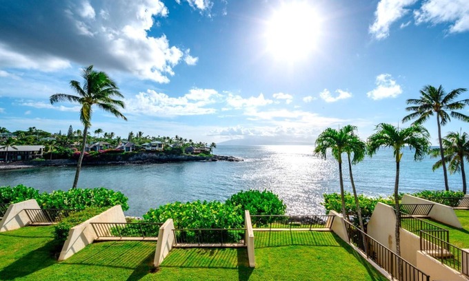 Napili Condo | KBM Resorts | FREE CAR | Napili Point | Oceanfront | Spacious 2-Bedroom Villa! NAP-C18