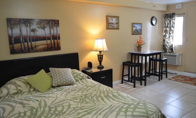 Waikiki Apartment | Kuhio Village 202A Waikiki Condo Recently Remodeled