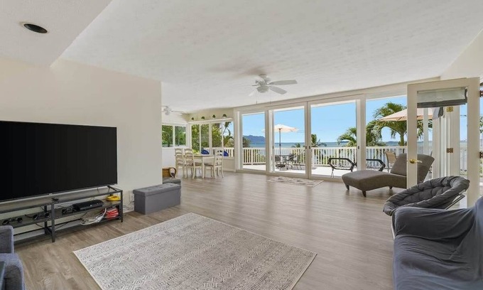 Kaneohe House | @ Marbella Lane - Sunshine Seascape | Ocean View