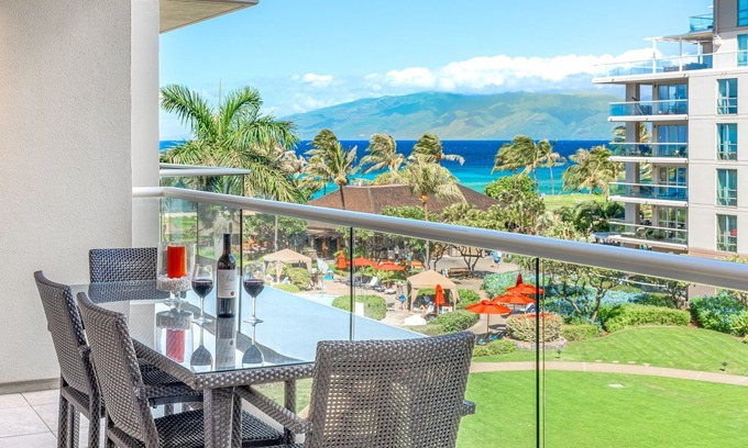 Lahaina Condo | Maui Resort Rentals: Honua Kai Hokulani 413 - 4th Floor Interior Courtyard 1BR w/Gorgeous Ocean Views!